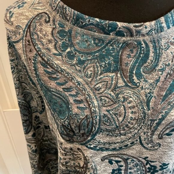 NWT-Ruby Red Long Sleeve Tunic with Gray and Dark Teal Designs. - Picture 2 of 4